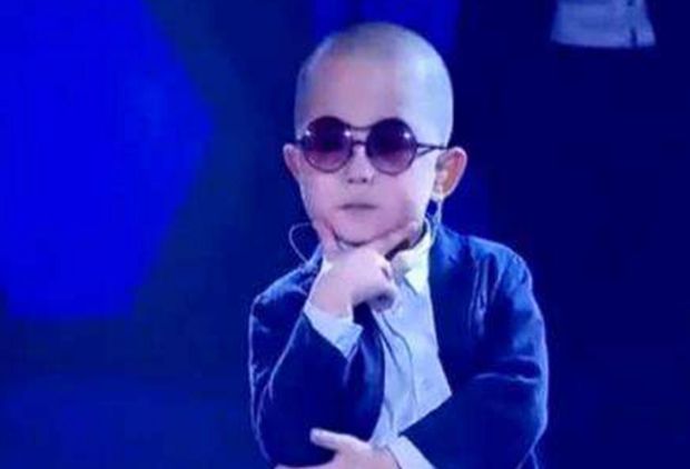 笑神风潮引领者,新一代幽默大师横空出世