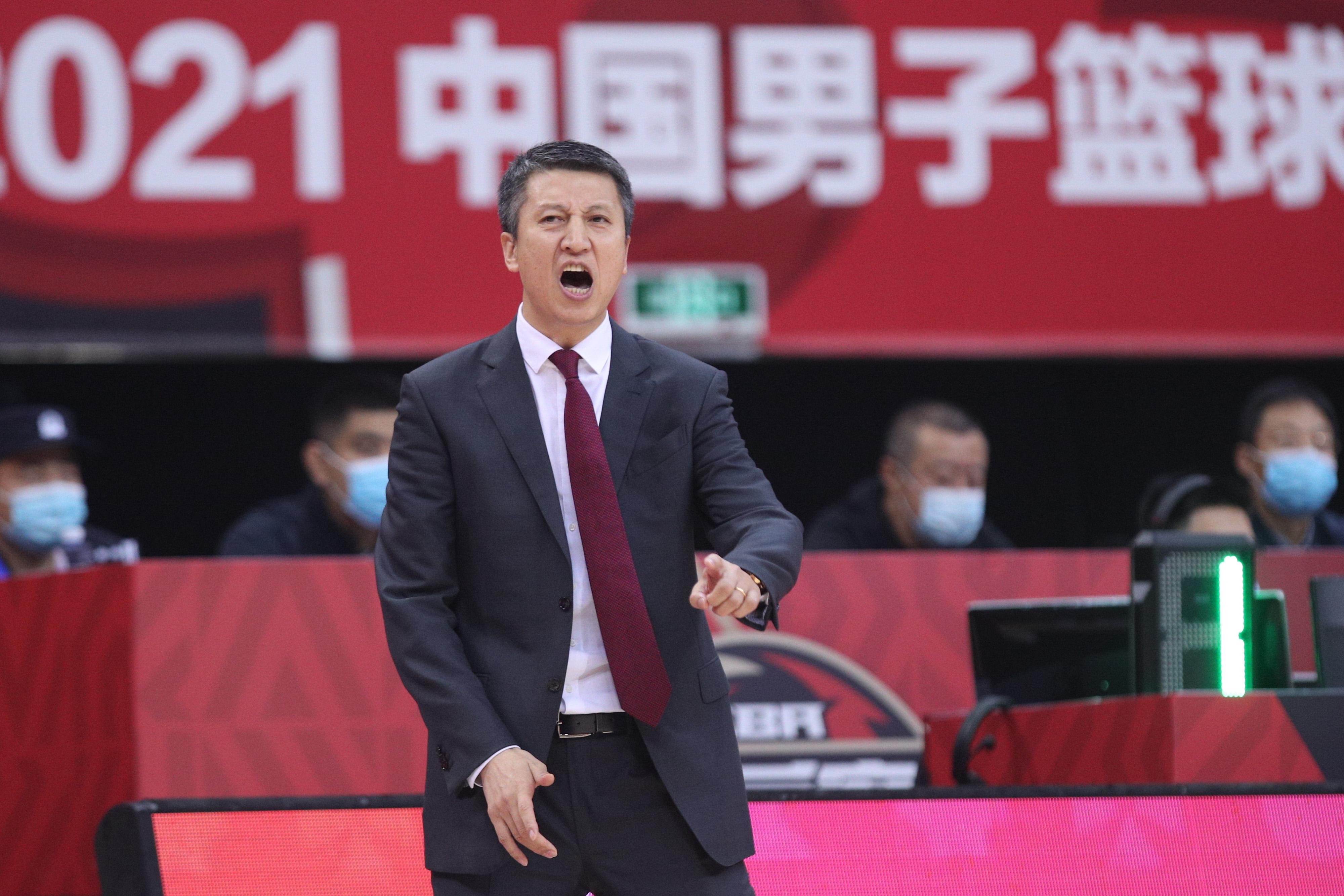 辽宁男篮新帅引领变革,铸就辉煌荣耀之路